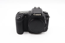 Load image into Gallery viewer, Canon 20D Body with charger and 2 batteries