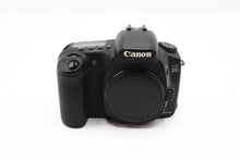 Load image into Gallery viewer, Canon 20D Body with charger and 2 batteries
